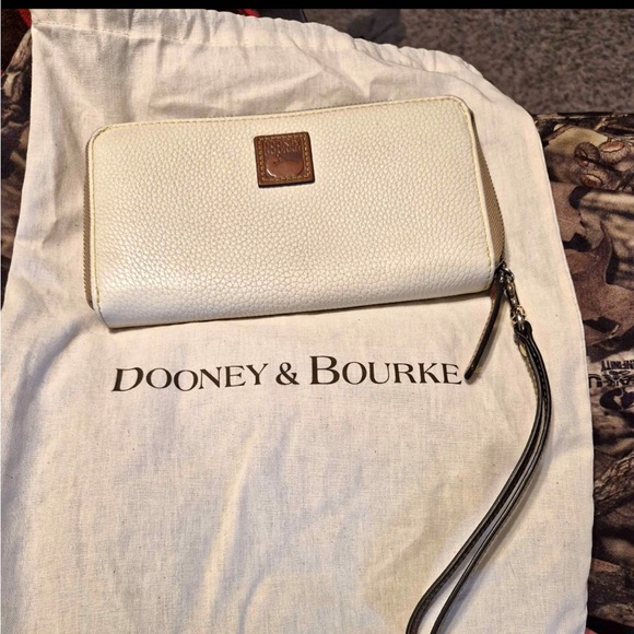 Dooney & Bourke Pebble Grain Large Zip Around Wristlet